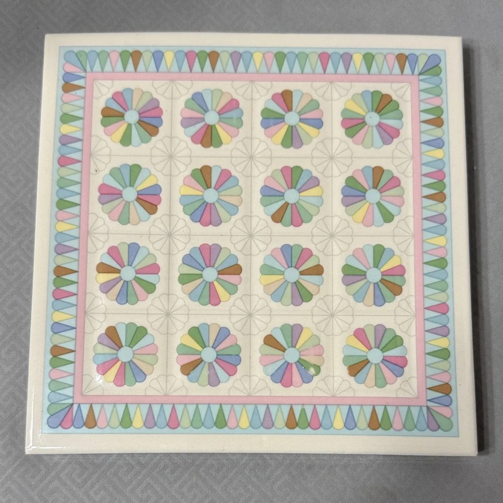 Vtg Ceramic Dresden Plate Quilt Pattern Tile Trivet Wall Hanging Pastel Colors